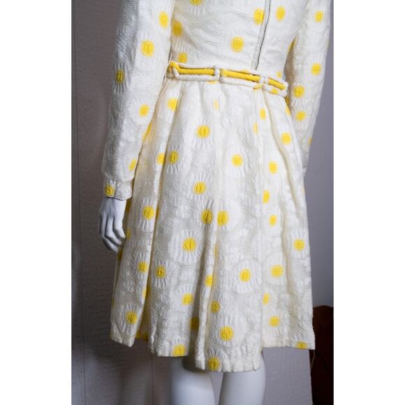 VINTAGE '60s Sunshine Daisies Lace Mockneck Long Sleeve Mini Dress SMALL - Picture 8 of 10